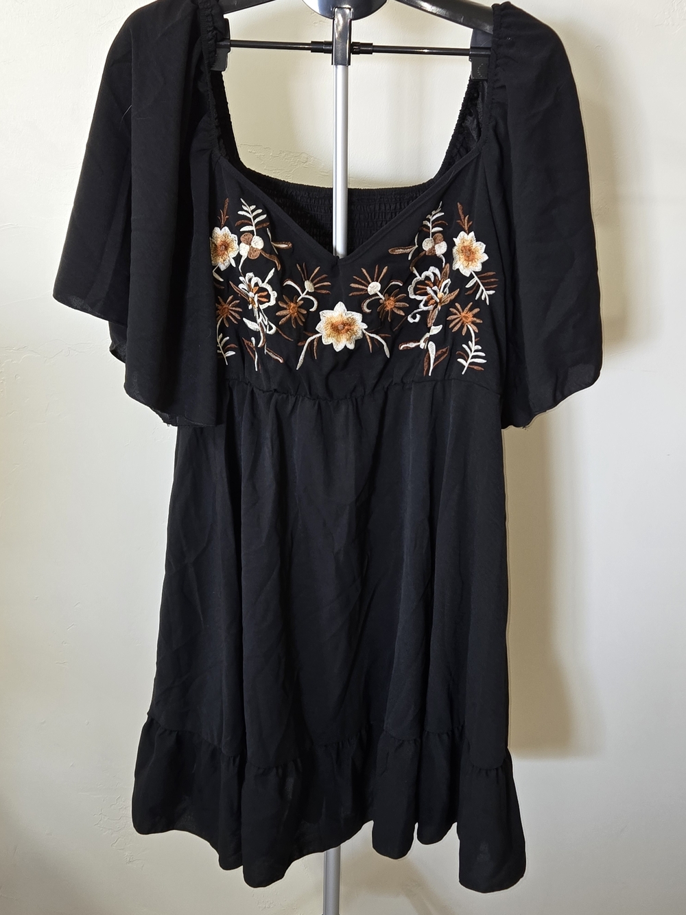 SHEIN Curve Black Dress with Cream & Tan Floral Embroidery Boho Style Size 3XL